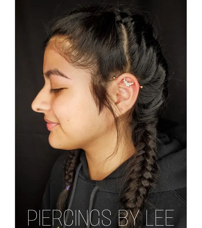 Body piercing by Lee Leal, piece 2 of 15